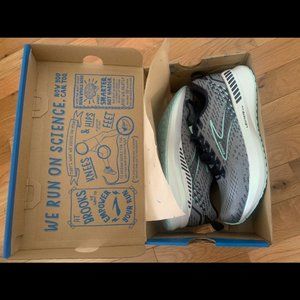 Brooks Size 6 Running Shoes Levitate GTS 5